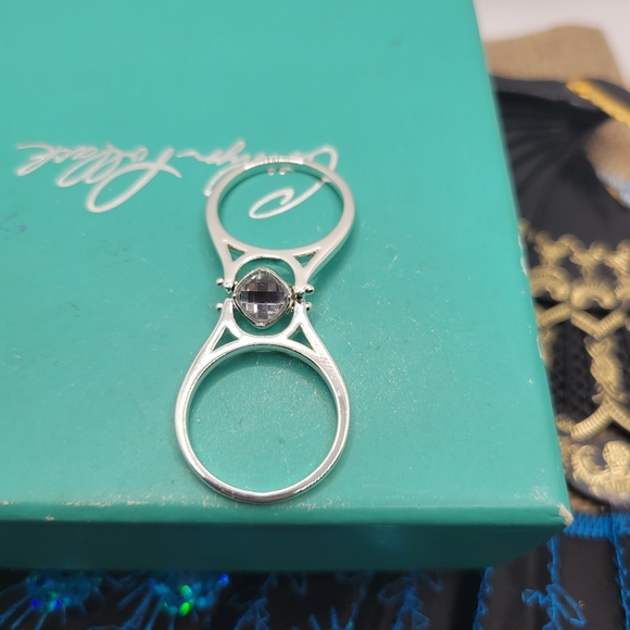 STUNNING FLIP RING - Picture 4 of 6